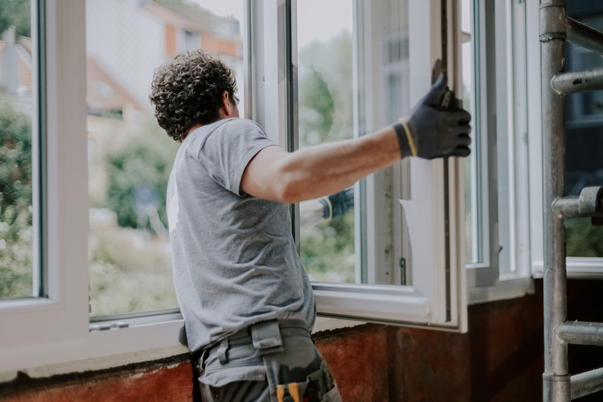 Window Repairs: What to Fix Yourself & When to Call Experts